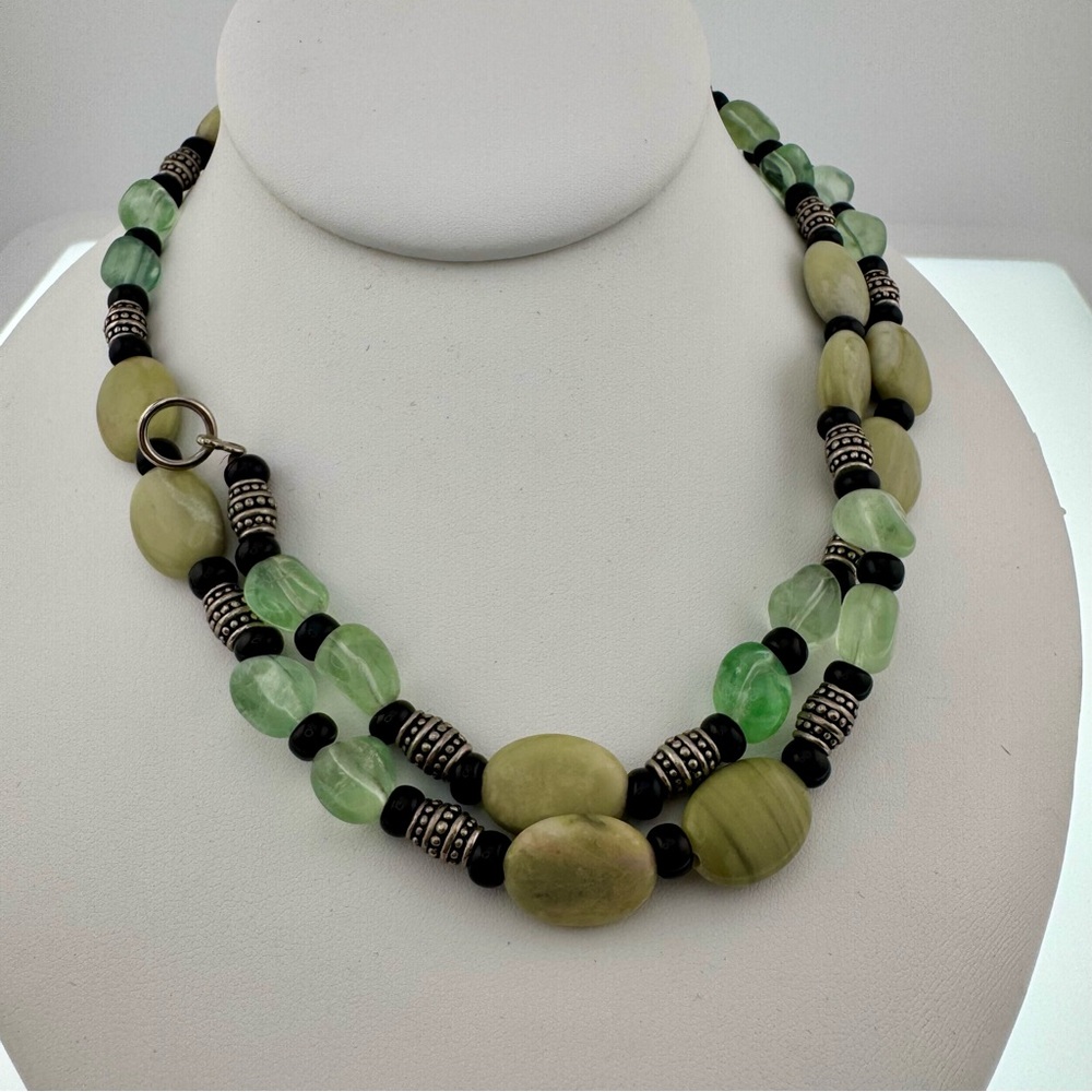 Elegant Green Glass and Black Beaded Necklace With Stunning Stones Needs Clasp